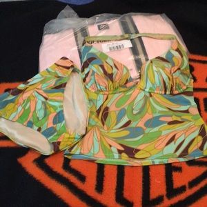 VS HALTER SET W/FREE VS BAG TOP 38C BOTTOM-M 👙